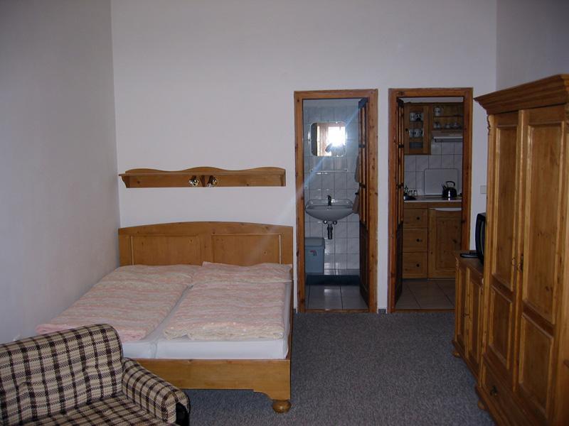 Penzion 102 Pardubice Dış mekan fotoğraf
