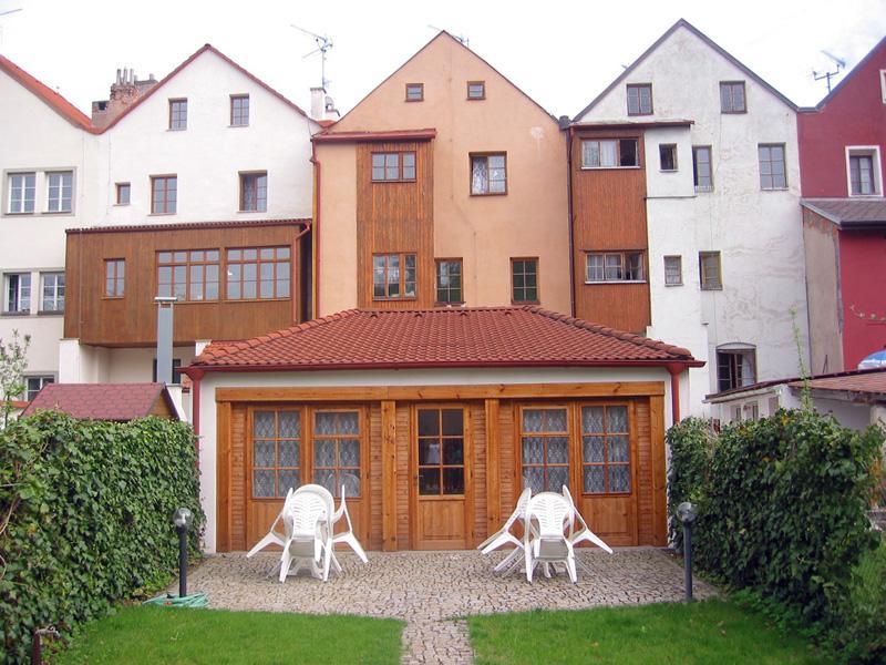 Penzion 102 Pardubice Dış mekan fotoğraf