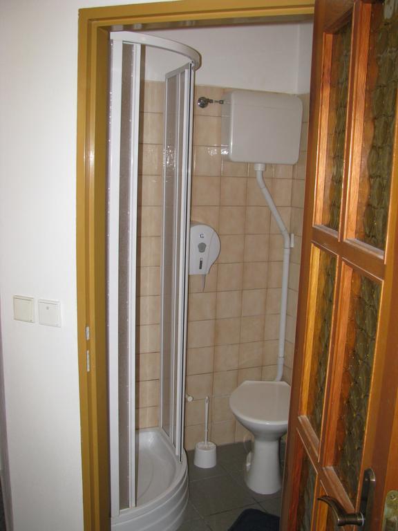 Penzion 102 Pardubice Dış mekan fotoğraf