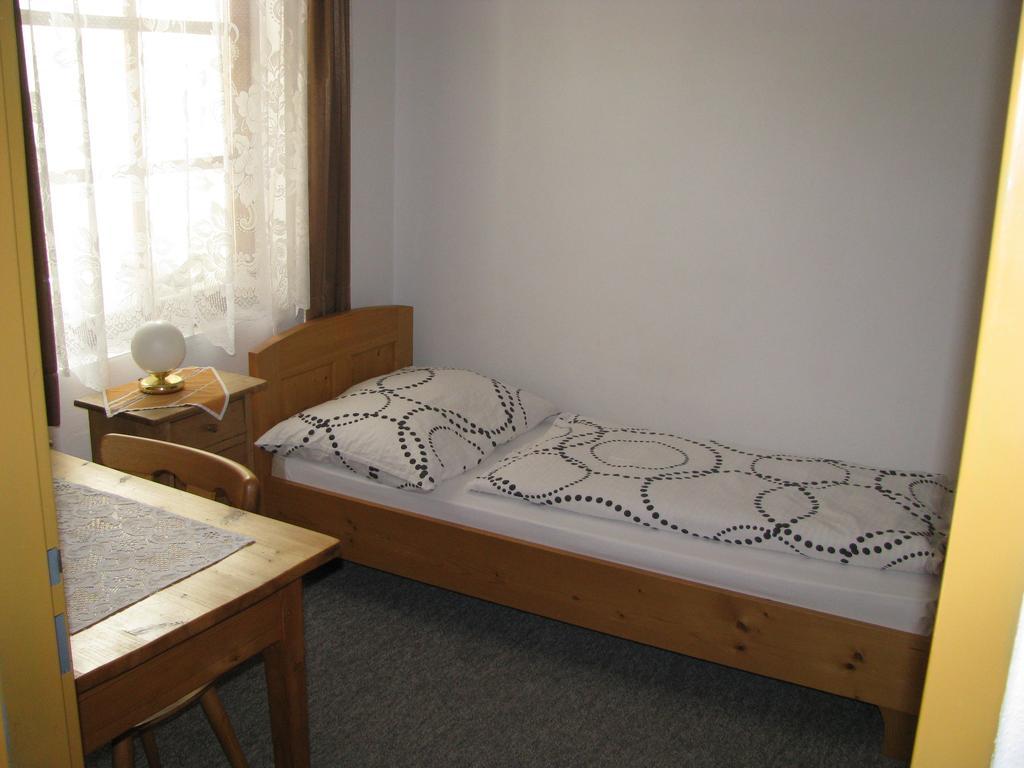 Penzion 102 Pardubice Dış mekan fotoğraf