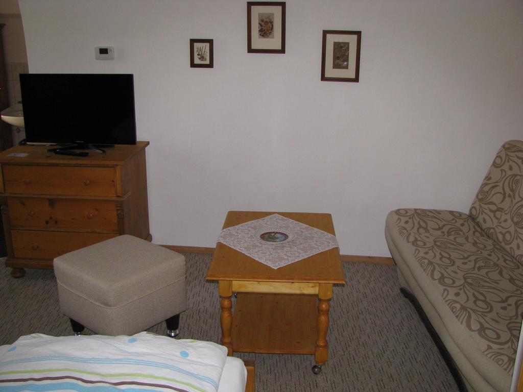 Penzion 102 Pardubice Dış mekan fotoğraf